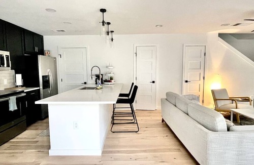 Austin Condo | The Westerly . Bee Caves . Sweet Comfort