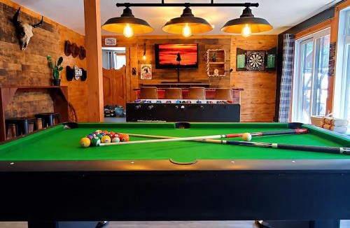Shannon Ski Chalet | The Western Spa Sauna Bar & Billiards