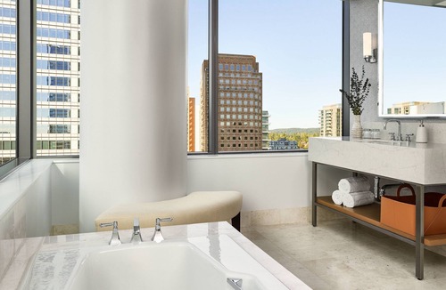 West Bellevue Hotel | The Westin Bellevue