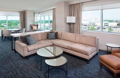 Edina Hotel | The Westin Edina Galleria
