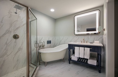 Southwestern Sacramento Hotel | The Westin Sacramento Riverfront Hotel & Spa