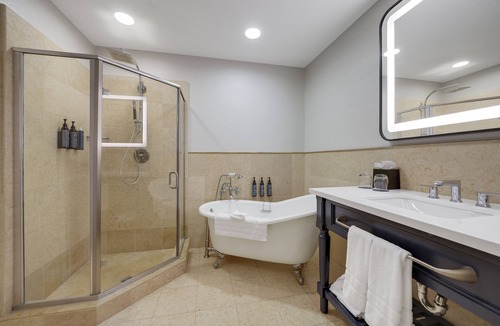 Southwestern Sacramento Hotel | The Westin Sacramento Riverfront Hotel & Spa