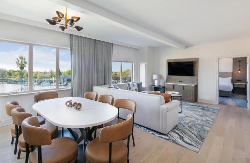 Little Pocket Hotel | The Westin Sacramento Riverfront Hotel & Spa