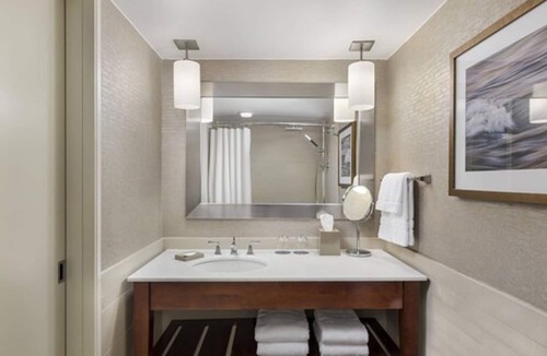 Etobicoke Hotel | The Westin Toronto Airport
