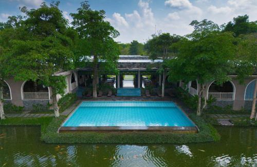 Sleman Hotel | The Westlake Hotel & Resort Yogyakarta