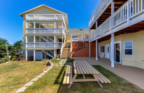 Lincoln City House | The Whale