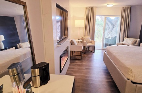 Gold Beach Hotel | The Whale Watching Inn