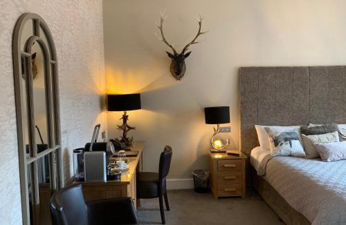 Sandbach Bed & Breakfast | The Wheatsheaf Hotel, Sandbach