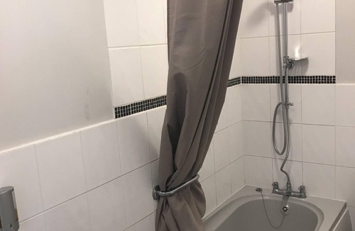 Cuckfield Hotel | The Wheatsheaf Inn