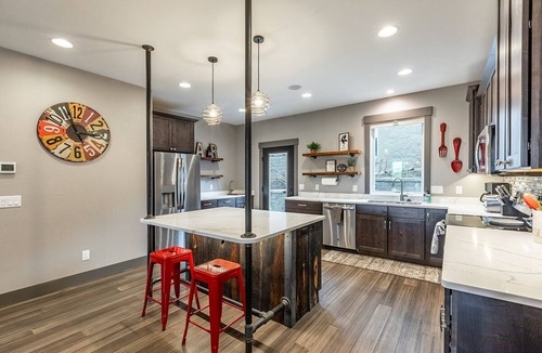 Helena House | The Wheelhouse on Main