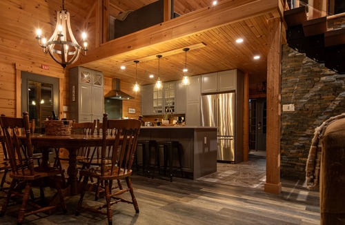 Colpoys Bay Ski Chalet | The Whiskey Harbour - Waterfront Luxury Listing
