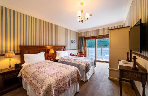 Letterfinlay House | The Whispering Pine Lodge