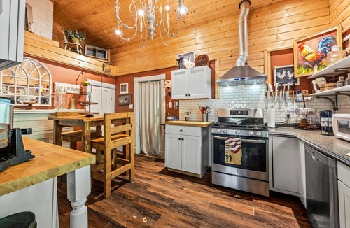 Sylva House | The Whistle Stop – A Timeless Charm/Nostalgic