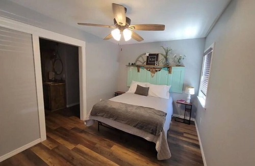 Durant Apartment | The Whistle Stop