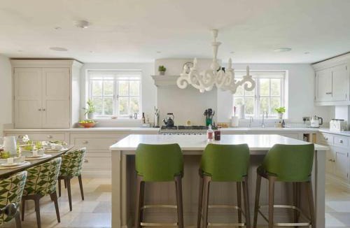 Turville House | The Whistler's Perch