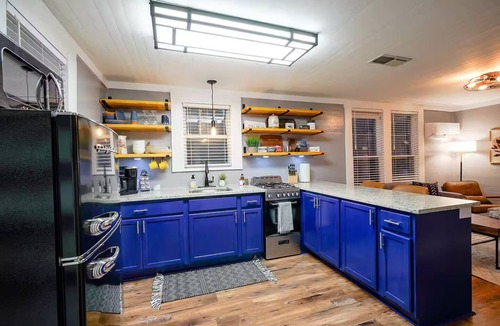 Ashdown House | The WhistleStop Cottage - Duplex Suite A
