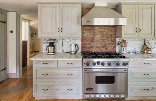 Craryville House | The Whistling Oak: Pristine Pond | Tranquility