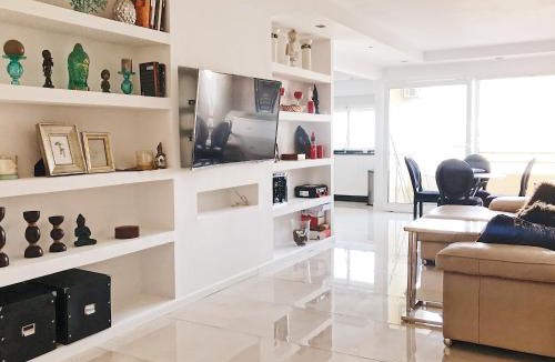 Playa Pobla de Farnals Apartment | The White Apartment: Luxury, Beach and Design