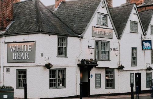 Devizes Bed & Breakfast | The White Bear