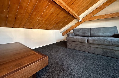 Whitefield Apartment | The White Beau House