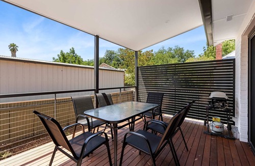 North Bendigo House | The White Brick Retreat, Bendigo