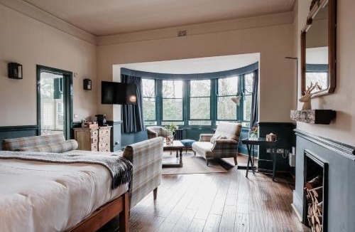 Burley Hotel | The White Buck