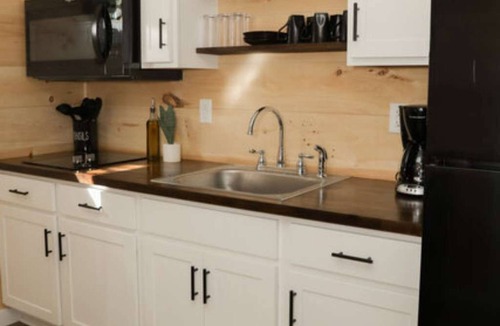 Milroy Cabin | The White Buffalo - Hartman Center