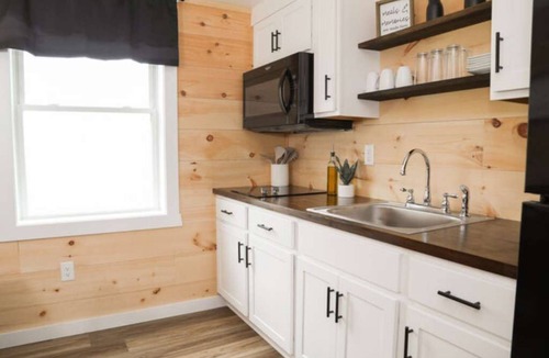 Milroy Cabin | The White Buffalo - Hartman Center