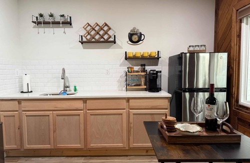 Lutz Cottage | The White Door Studio.