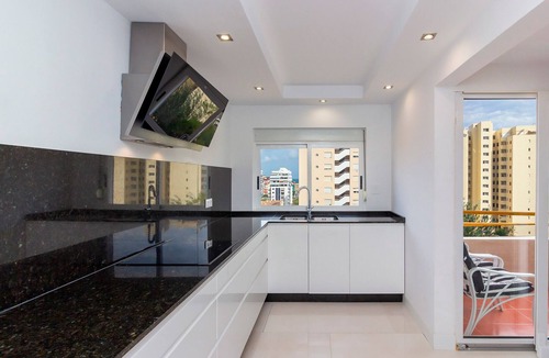 Playa Pobla de Farnals Apartment | The White Apartment: Luxury, Beach and Design.