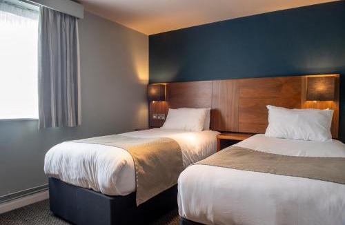 Hook Hotel | The White Hart by Innkeeper's Collection