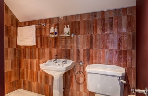 Wadhurst Hotel | The White Hart