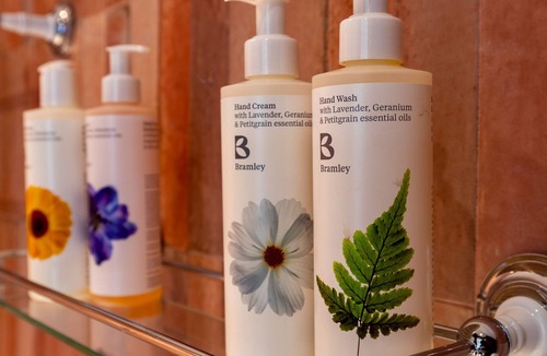 Wadhurst Hotel | The White Hart