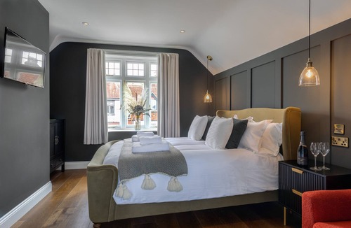 Wadhurst Hotel | The White Hart