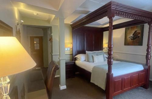 Witham Hotel | The White Hart Hotel Witham