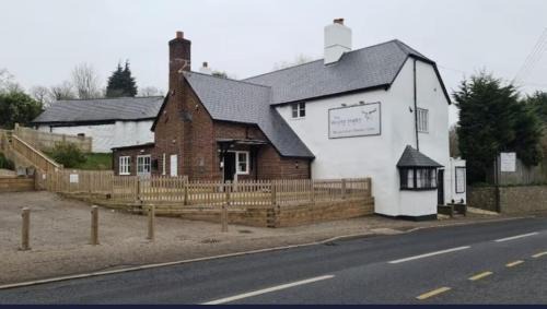 Wilmington Bed & Breakfast | The White Hart Inn, Wilmington