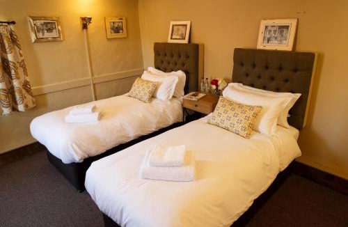 South Harting Hotel | The White Hart, South Harting