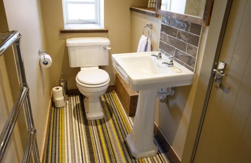 South Harting Hotel | The White Hart, South Harting