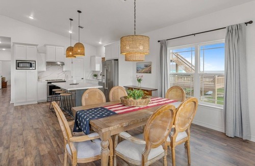 Gilchrist House | The White Heron - Bayside home with Ocean views!