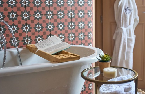 Dorking Hotel | The White Horse