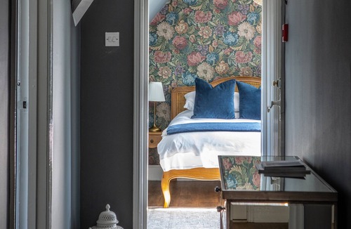 Boughton-under-Blean Hotel | The White Horse