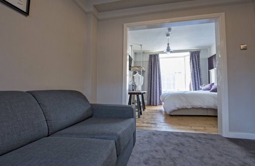 Heybridge Hotel | The White Horse