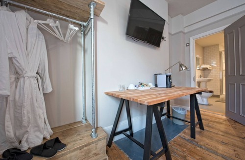 Heybridge Hotel | The White Horse