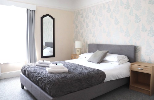 Leiston Hotel | The White Horse Hotel