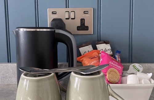 Stoke Ash Apartment | The White Horse Inn