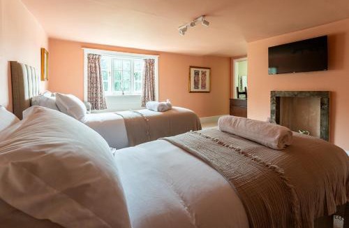 Rogate Hotel | The White Horse, Rogate