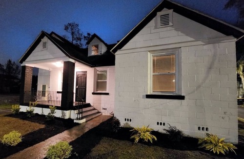 Midtown House | The White House 2 BR 1 BA