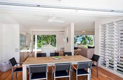 Mission Beach House | The White House - Mission Beach