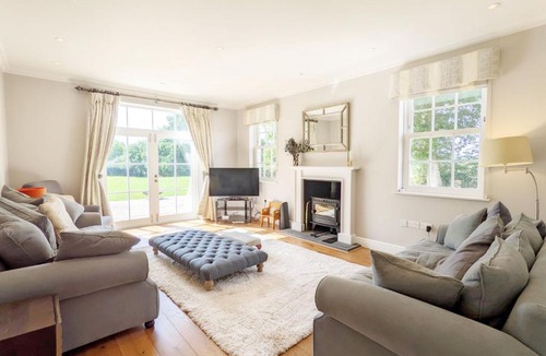 Kingsley House | The White House - Bordon