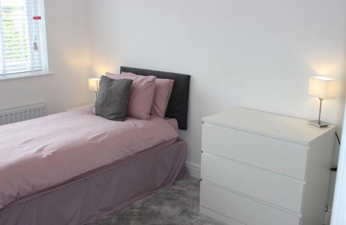 Moreton House | The White House